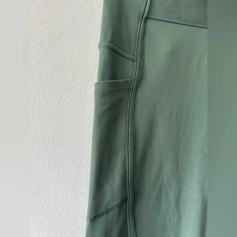 Victoria's Secret Sport Sage Green Sports Bra & Leggings Set Small Medium - Picture 14 of 15